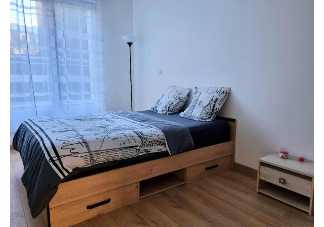 Superbe Appartement Avec Jardin Proche Versailles Saint-Cyr-l'Ecole Ngoại thất bức ảnh